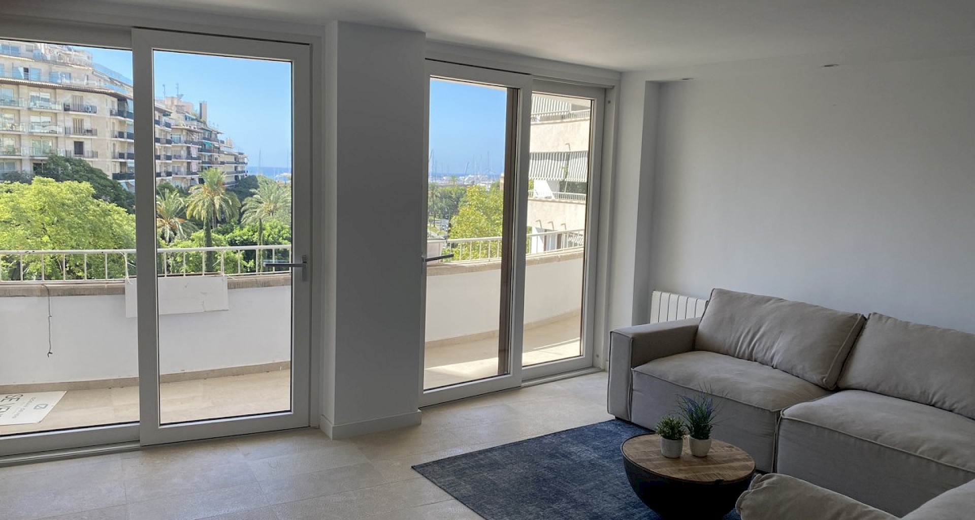 KROHN & LUEDEMANN Elegant renovated apartment in the centre of Palma with partial sea views IMG_0516
