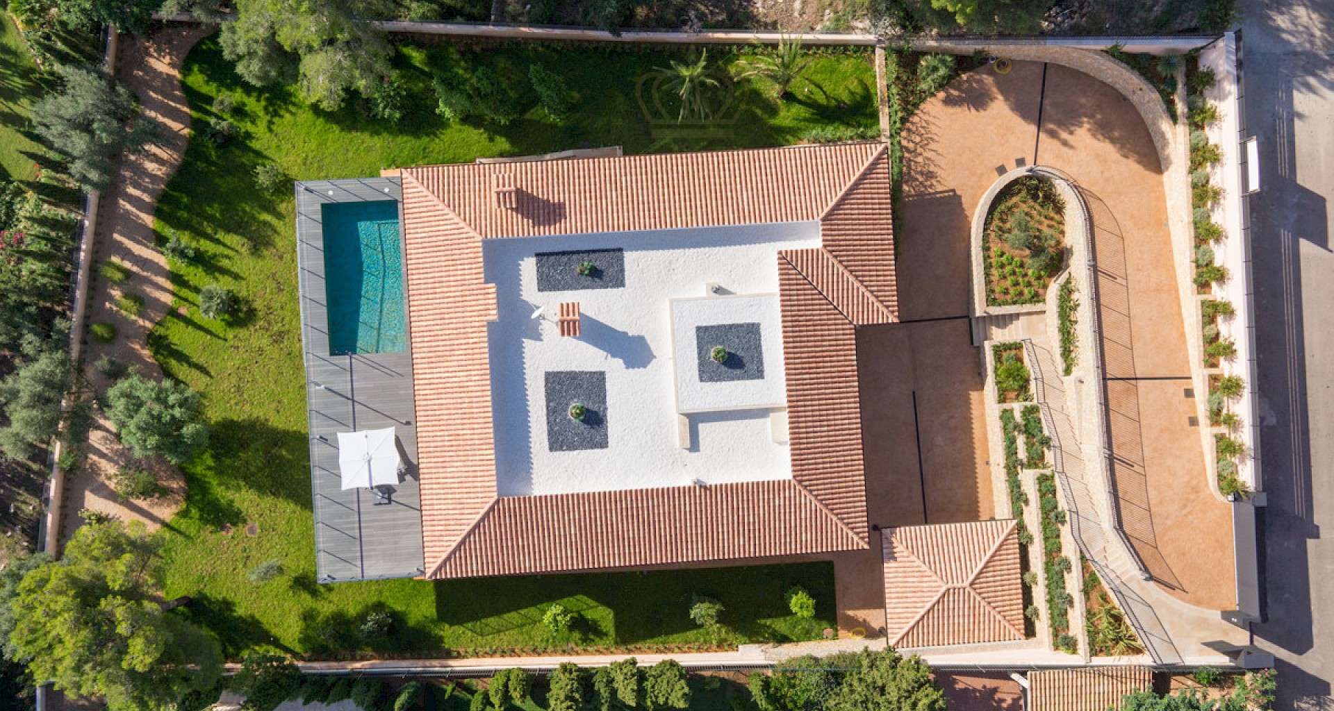 KROHN & LUEDEMANN Luxury villa in Son Vida in the southwest of Mallorca Moderne Villa in Son Vida 19