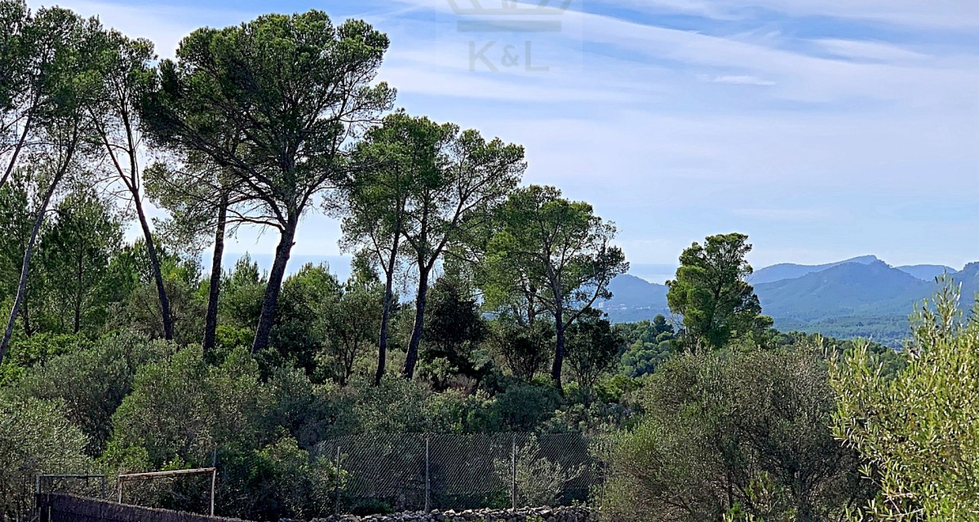 KROHN & LUEDEMANN Finca en Son Font con vistas panorámicas para reformar en el suroeste de Mallorca Son Font Finca mit Fernsicht 27