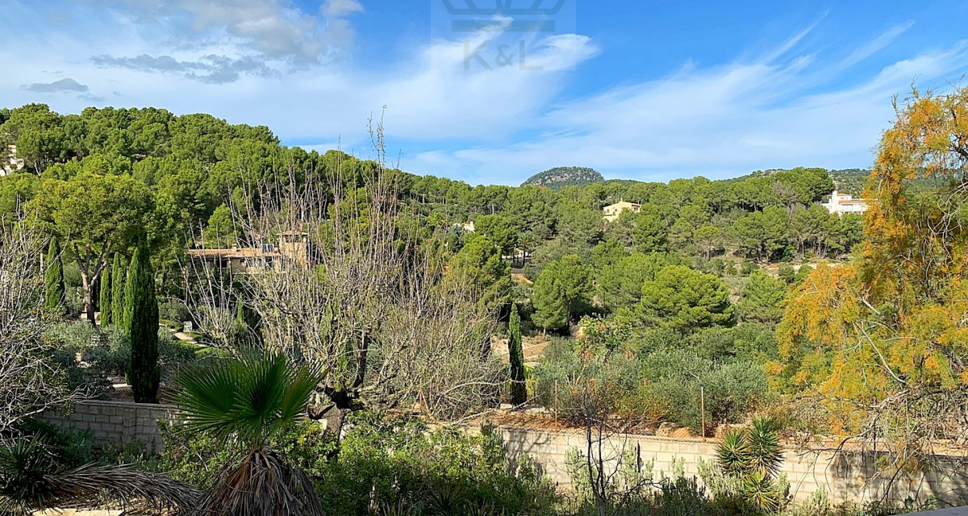 KROHN & LUEDEMANN Finca in Son Font mit Panoramablick zur Renovierung im Südwesten von Mallorca Son Font Finca mit Fernsicht 21