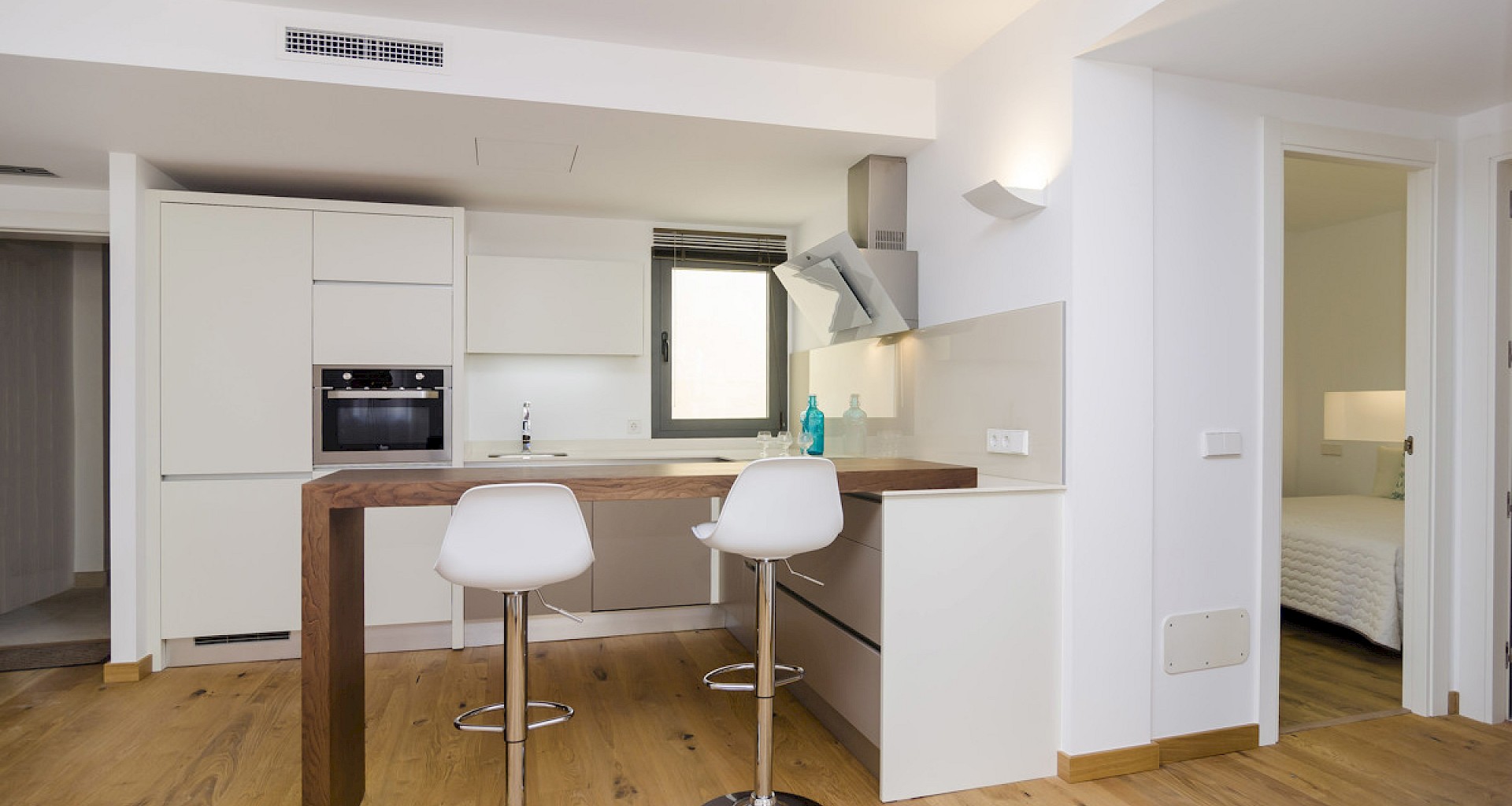 KROHN & LUEDEMANN New flat in Port Andratx directly in the harbour with high quality atmosphere kitchen 2