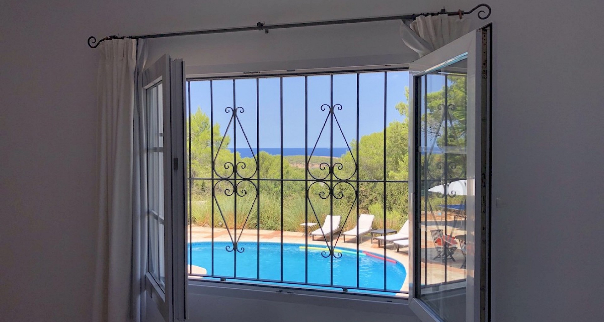 KROHN & LUEDEMANN Villa in Cala Bassa mit Ferienvermietlizenz auf Ibiza kaufen Villa Cala Bassa Ibiza 120