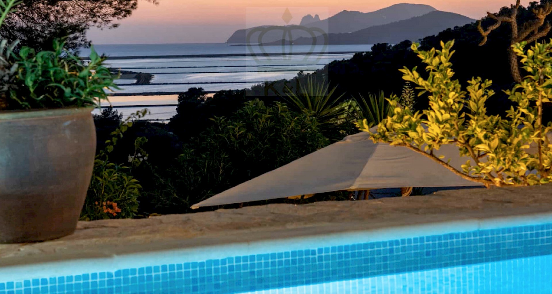 KROHN & LUEDEMANN Ibiza Finca en Ses Salines con vistas al mar y licencia para alquileres vacacionales Villa Ses Salines Ibiza 06