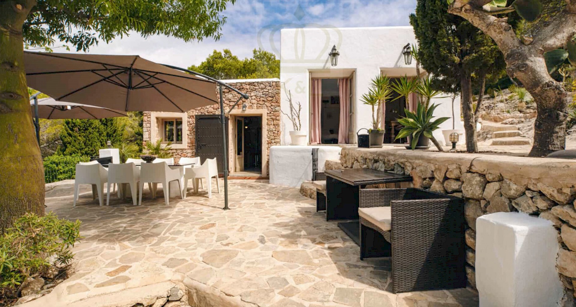 KROHN & LUEDEMANN Ibiza Finca en Ses Salines con vistas al mar y licencia para alquileres vacacionales Villa Ses Salines Ibiza 10