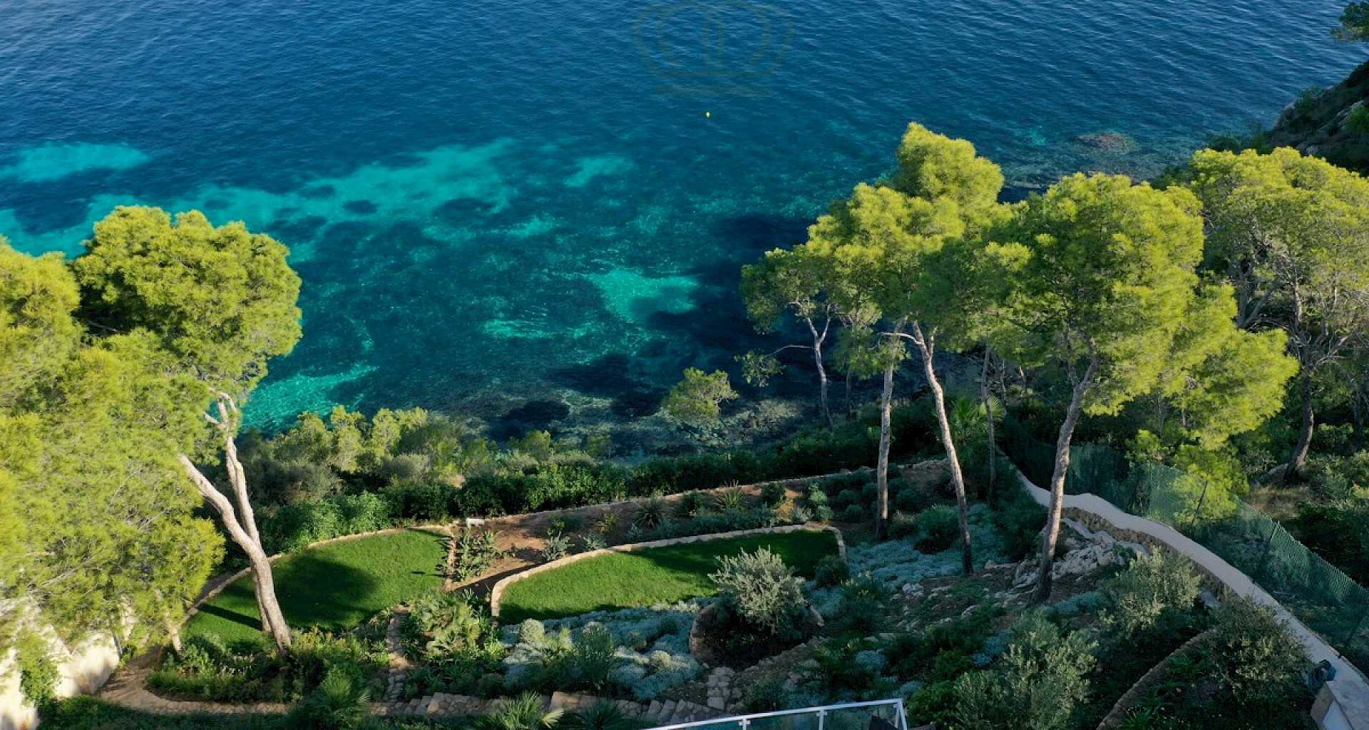 KROHN & LUEDEMANN Modernisierte Villa in erster Meereslinie im Südwesten Mallorcas mit eigenem Meerzugang image00290