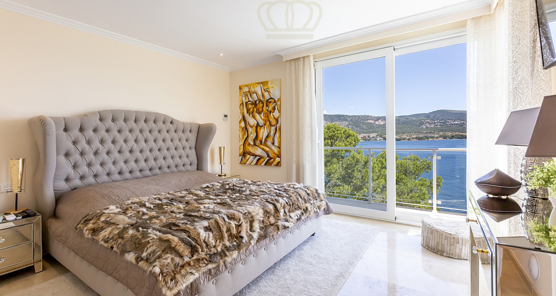 KROHN & LUEDEMANN Modern family Villa in first sea line with spectacular views and sea acces in Palmanova image00026