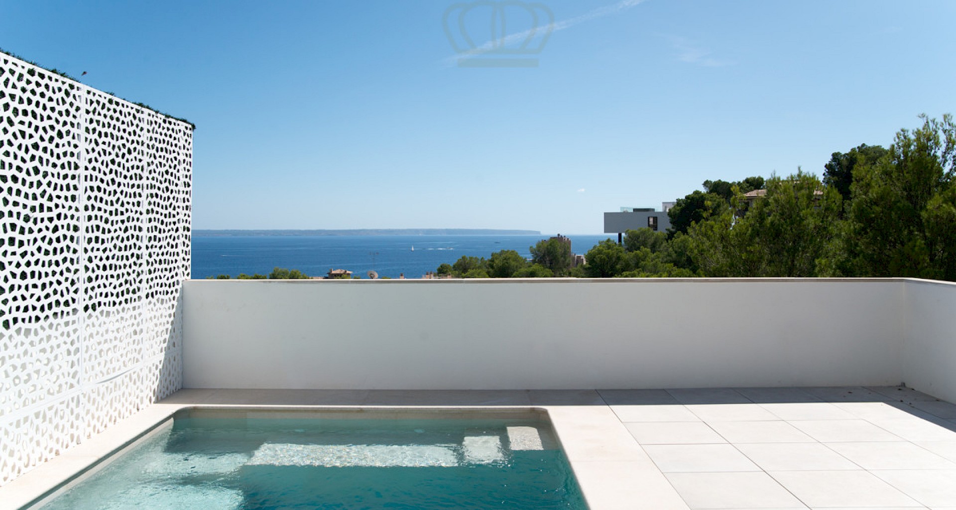 KROHN & LUEDEMANN Unique penthouse in Cas Catala with sea view and private pool pool 