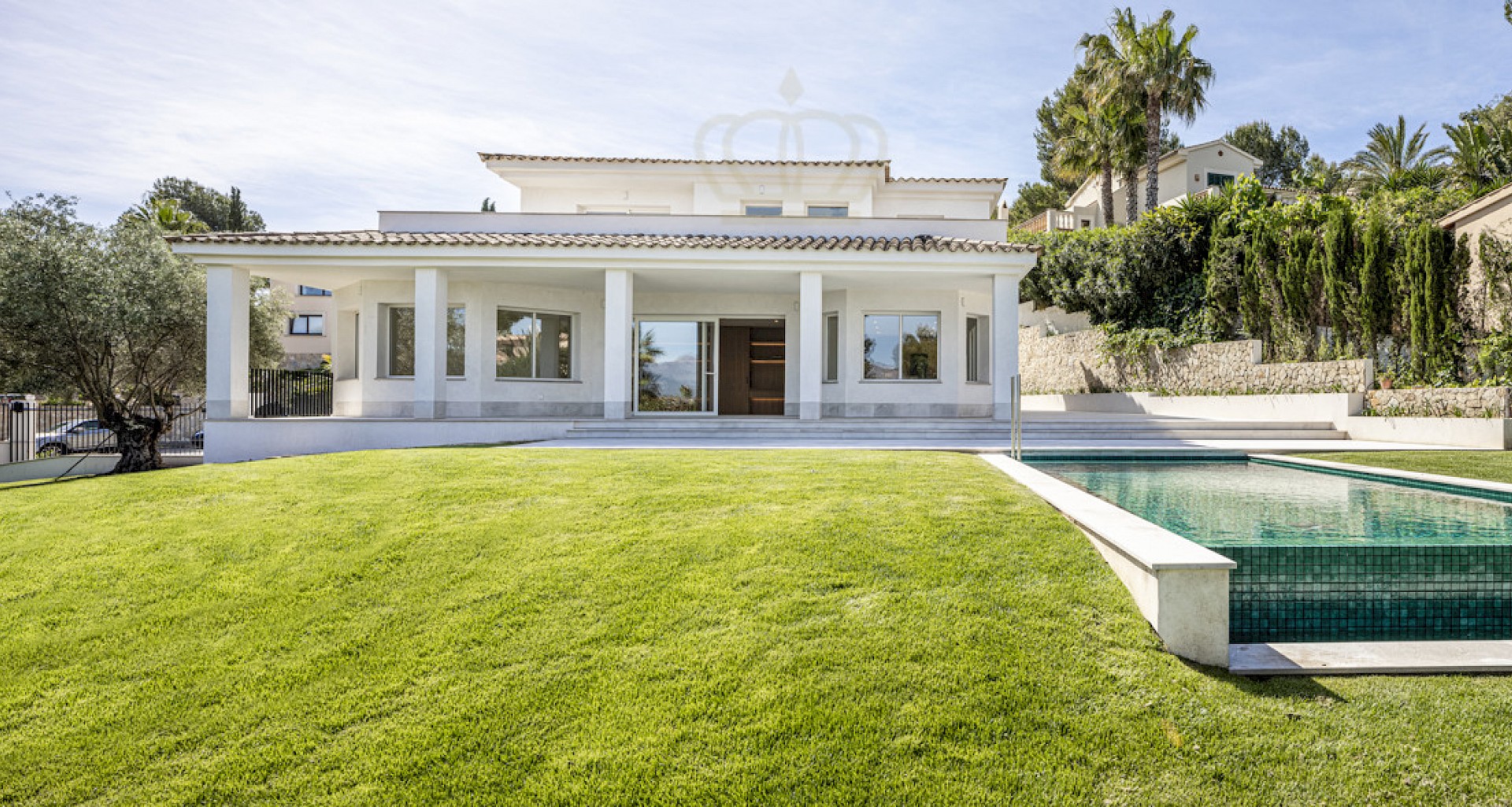 KROHN & LUEDEMANN Modernisierte Villa mit Meerblick in Santa Ponsa Mallorca mit flachem Grundstück 