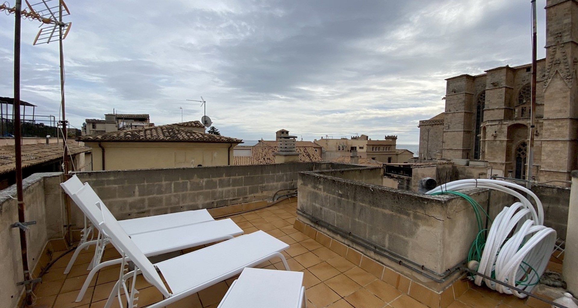 KROHN & LUEDEMANN Modern renovated apartment in Palma old town for sale Wohnung in Palma Altstadt 17