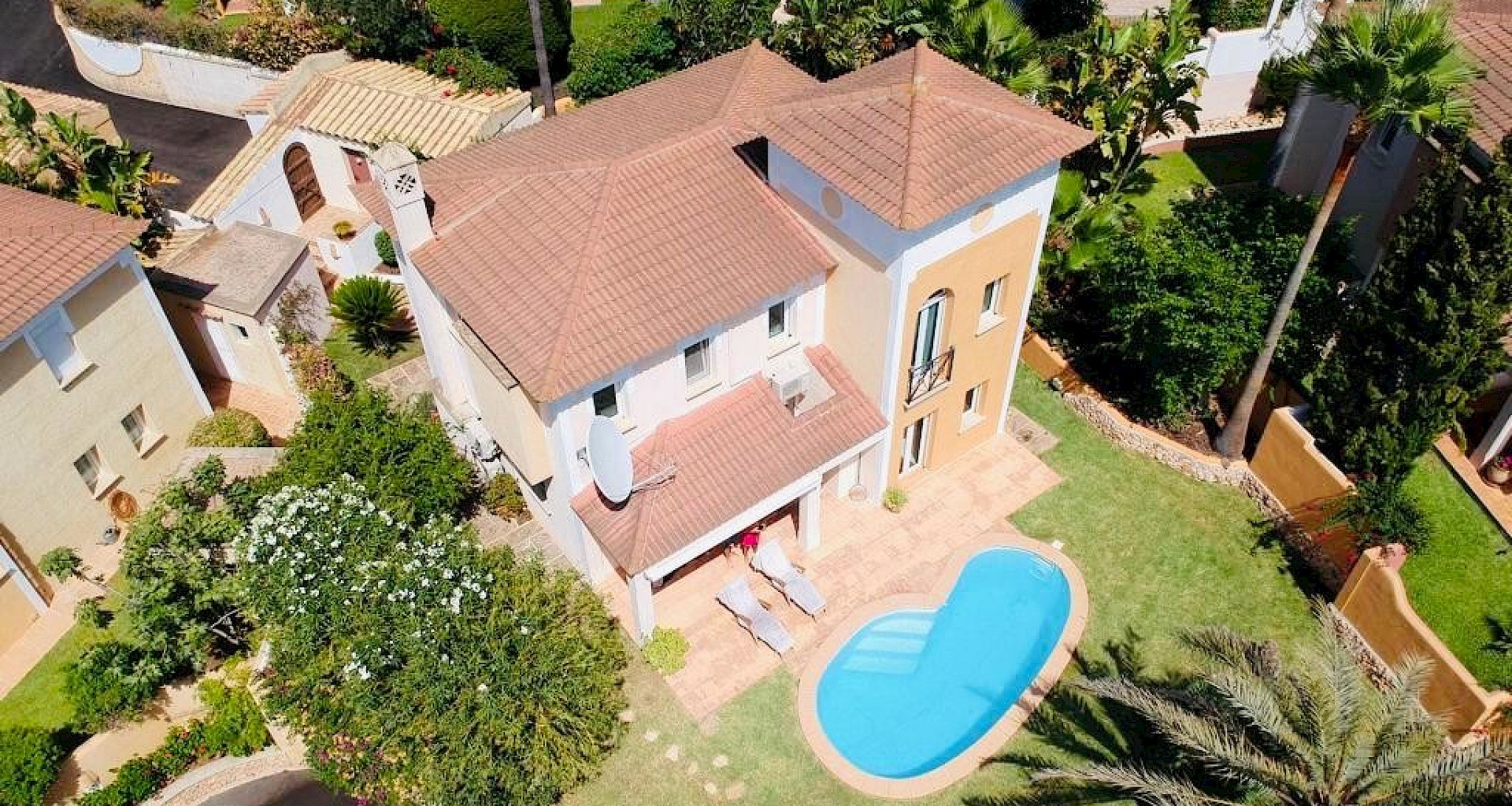 KROHN & LUEDEMANN Stilvolle, mediterrane Villa in der Anlage Las Abubillas am Golfplatz Santa Ponsa 