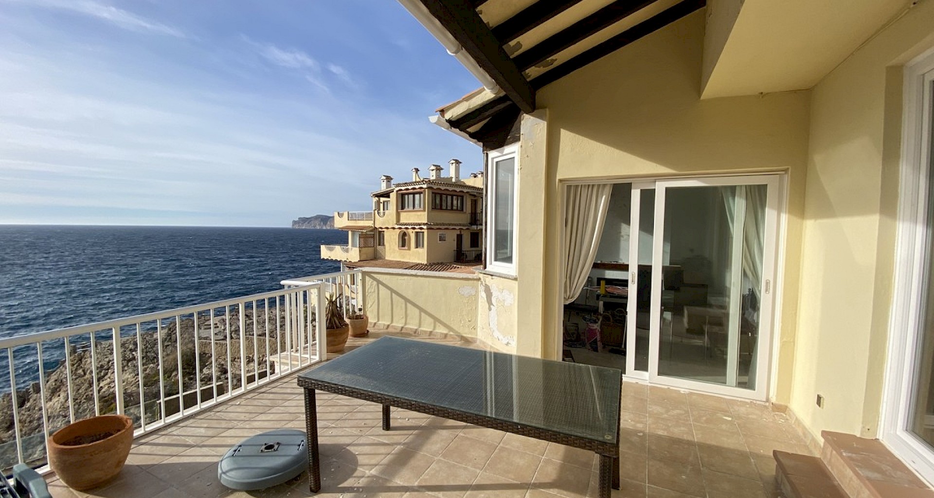 KROHN & LUEDEMANN Apartment  in first line to the sea in Santa Ponsa to buy as investment opportunity Santa Ponsa erste Meerslinie Apartment