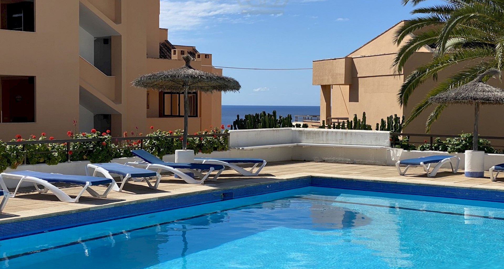 KROHN & LUEDEMANN Meerblickwohnung in Illetes nähe Palma zum Kaufen mit grosser Terrasse 