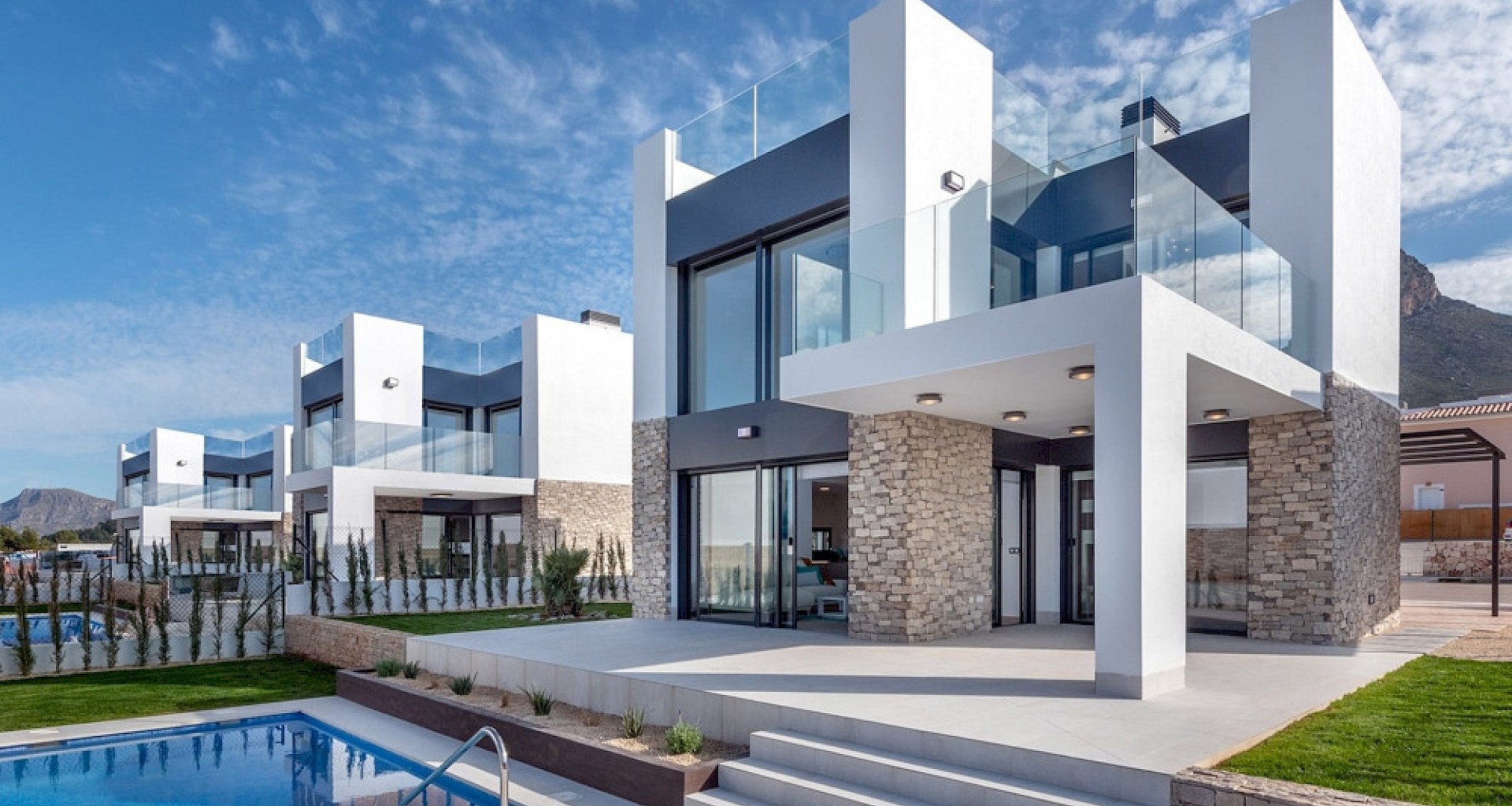 KROHN & LUEDEMANN Villa moderne de nouvelle construction à Colònia de Sant Pere Majorque près de la plage 