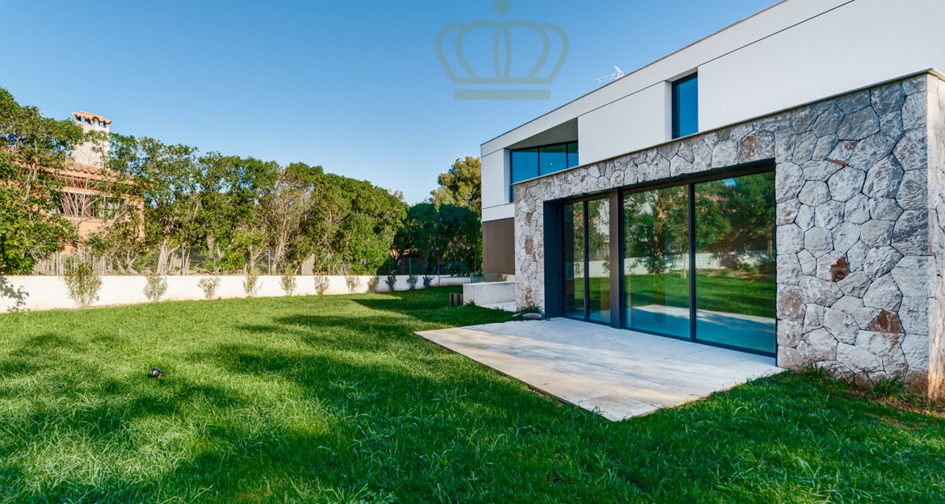 KROHN & LUEDEMANN Moderna e impactante villa nueva en Santa Ponsa con piscina y jardín Moderne Neubauvilla Santa Ponsa 33