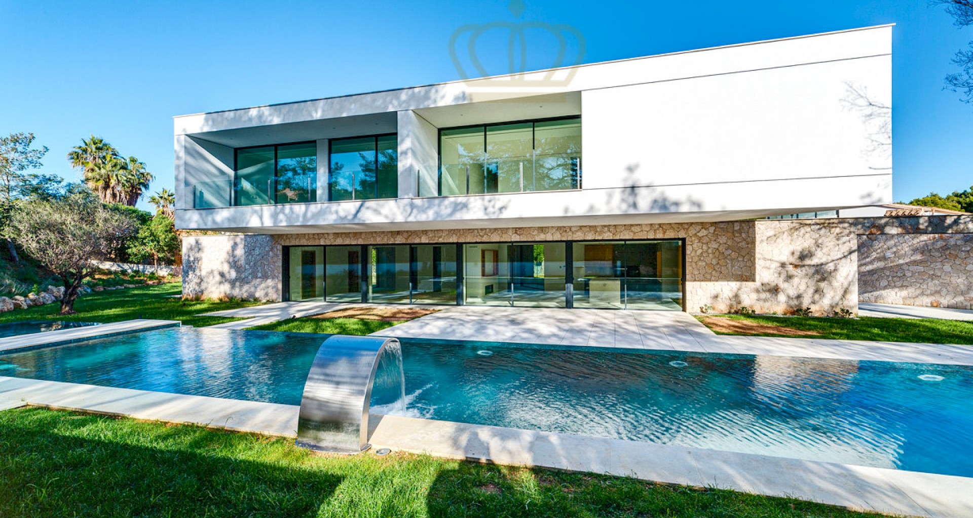KROHN & LUEDEMANN Moderne, imposante Neubau Villa in Santa Ponsa mit Pool und Garten 