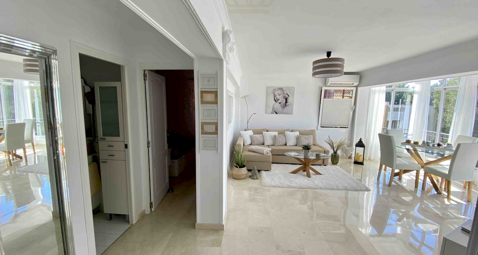 KROHN & LUEDEMANN Beautiful renovated flat within walking distance of Puerto Portals Portals Nous Wohnung modern