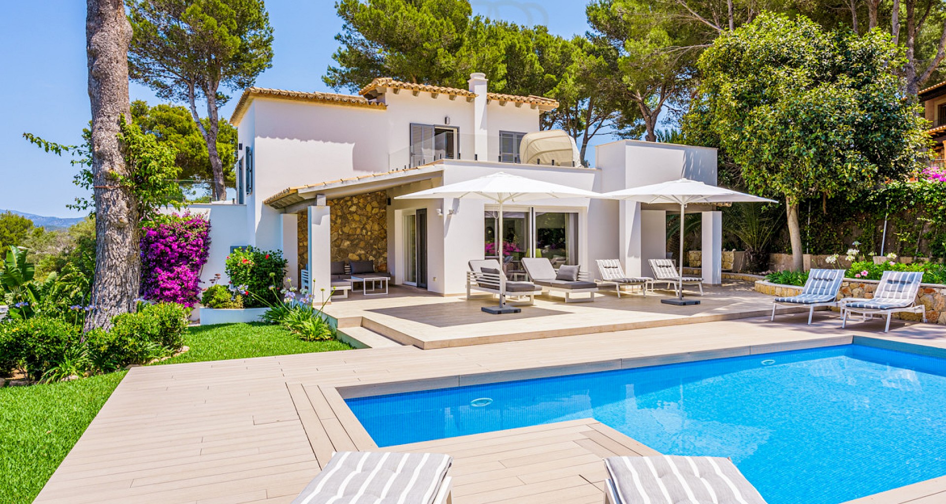 KROHN & LUEDEMANN Luxury family villa in Santa Ponsa with pool and garden Villa in Santa Ponsa mit Pool und Garten 28