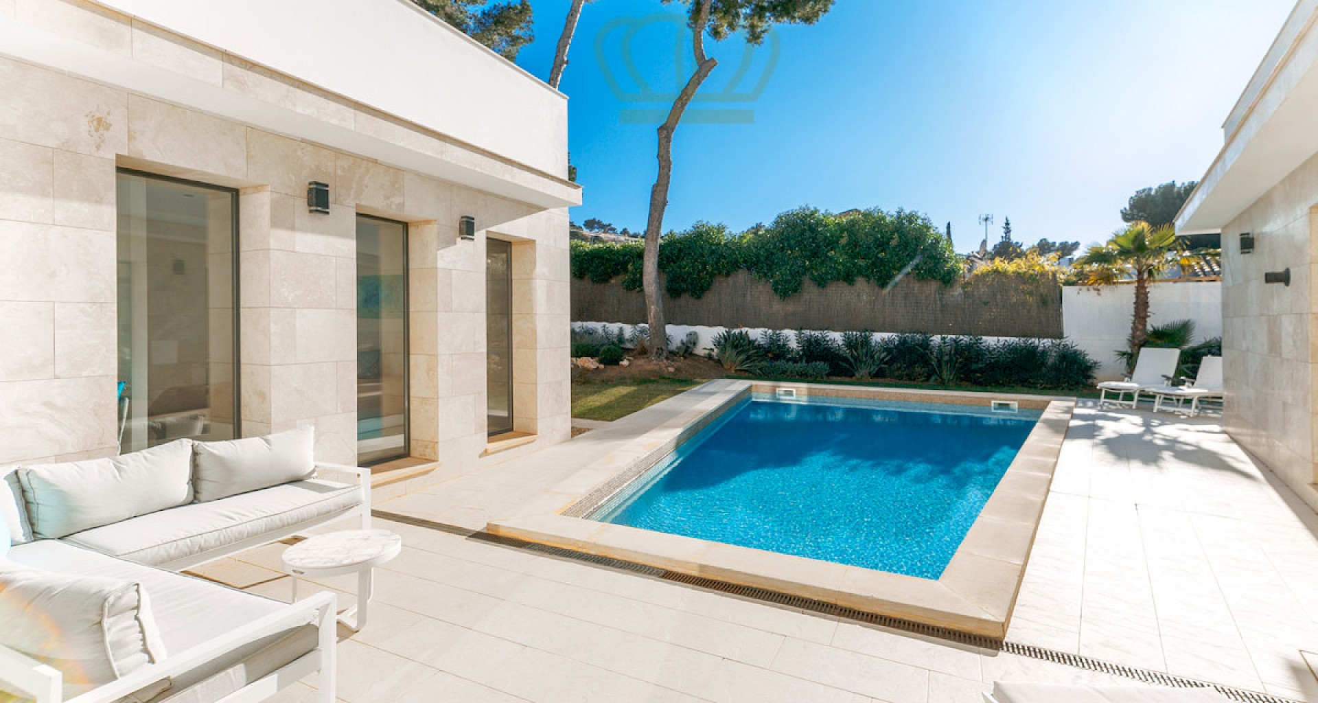 KROHN & LUEDEMANN Large modern villa in Santa Ponsa with pool for sale Grosse Villa in Santa Ponsa 16