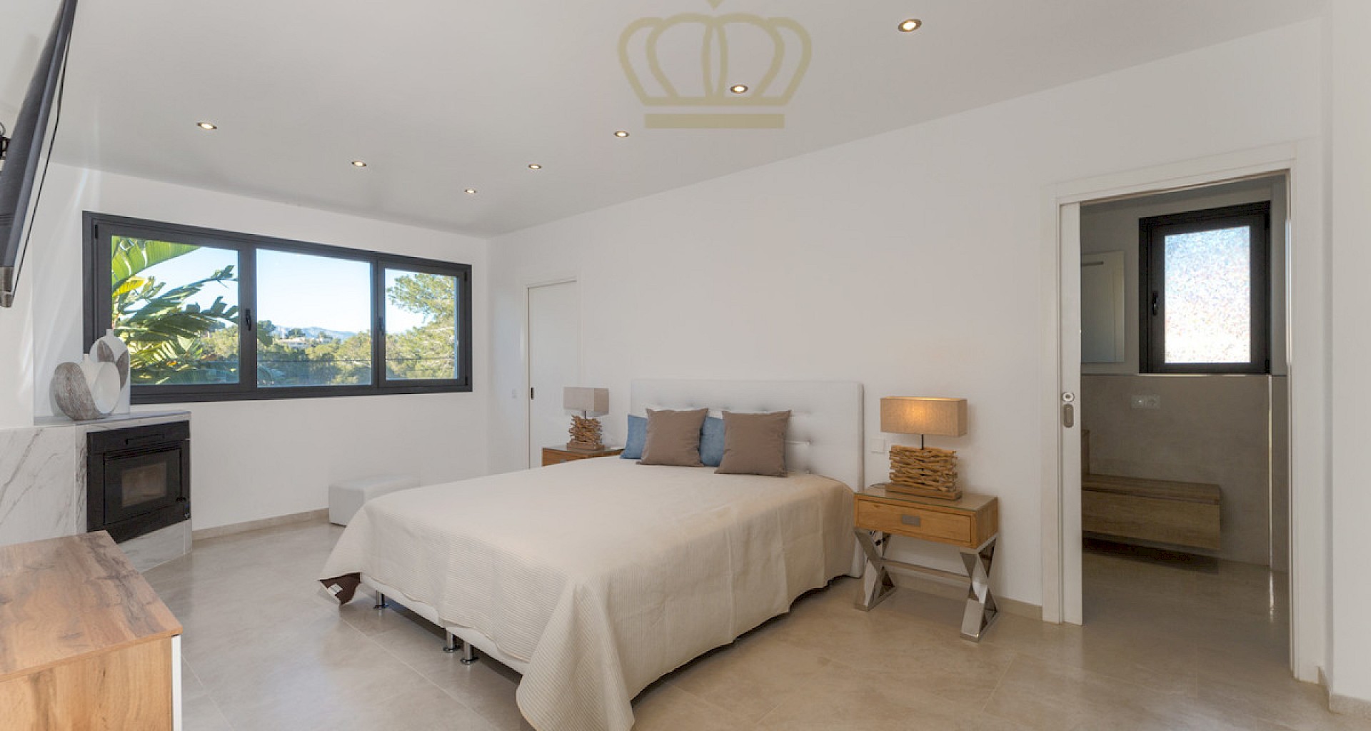 KROHN & LUEDEMANN Grosse moderne Villa in Santa Ponsa mit Pool kaufen 