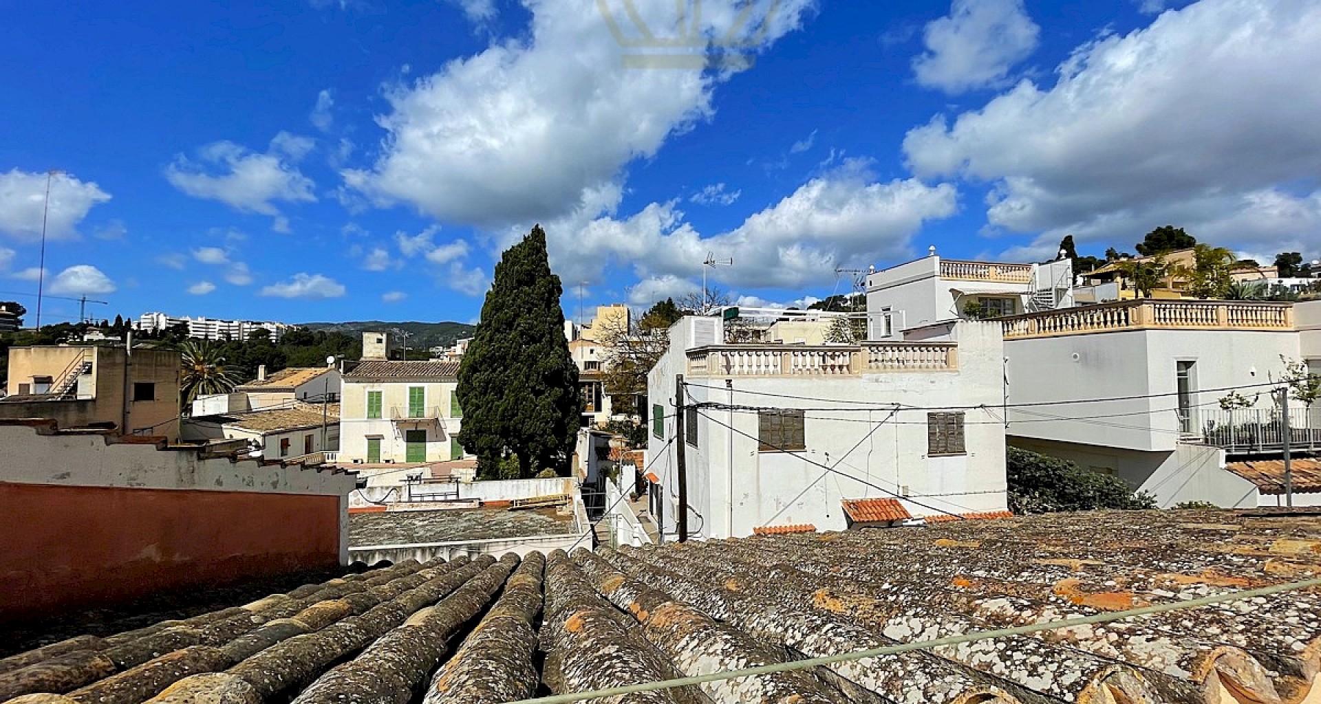 KROHN & LUEDEMANN Casa en Palma El Terreno para reformar con vistas panorámicas al mar y a la catedral Stadthaus El Terreno Palma 18