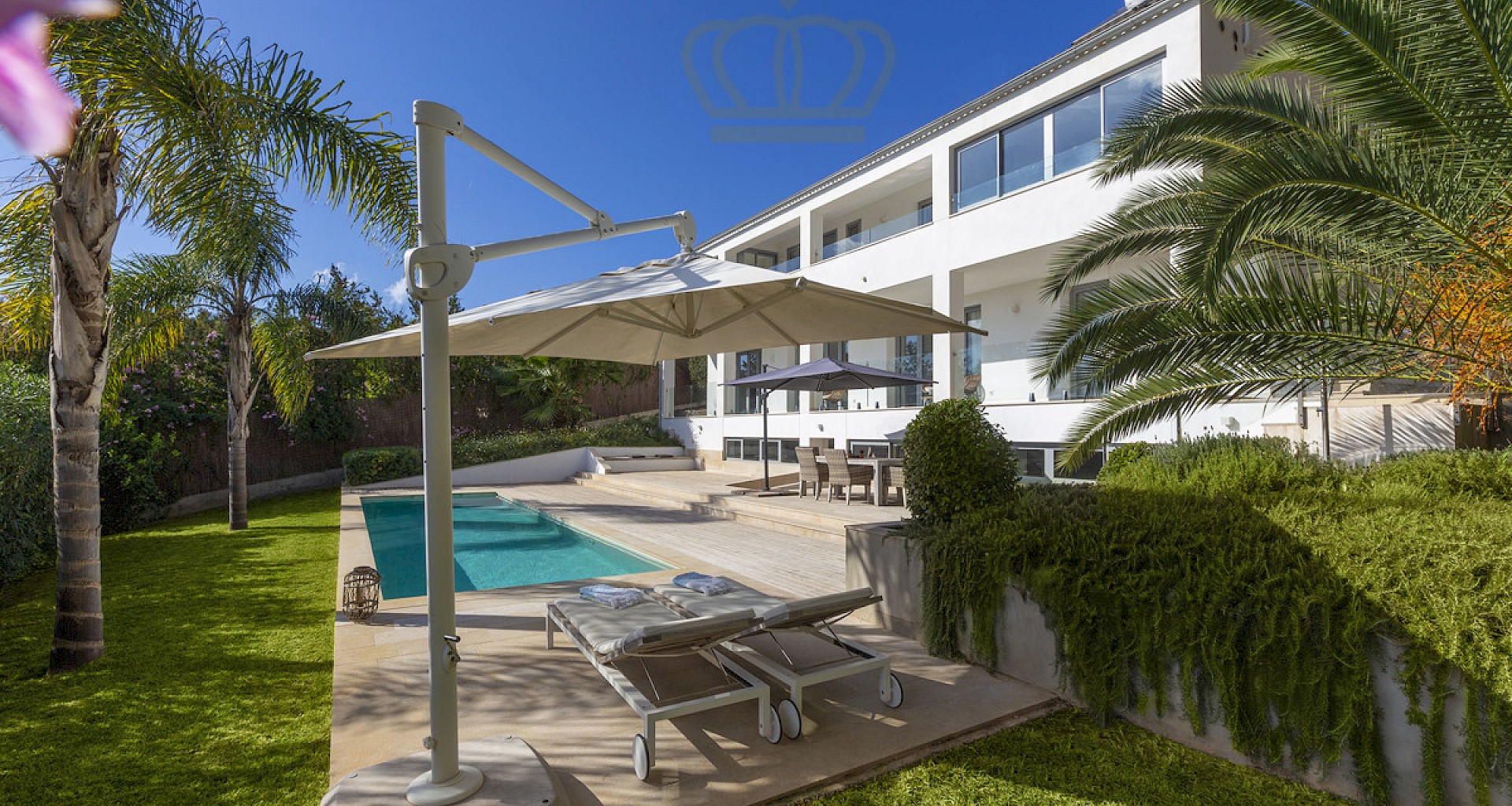 KROHN & LUEDEMANN Modern family villa in Costa den Blanes with sea views 