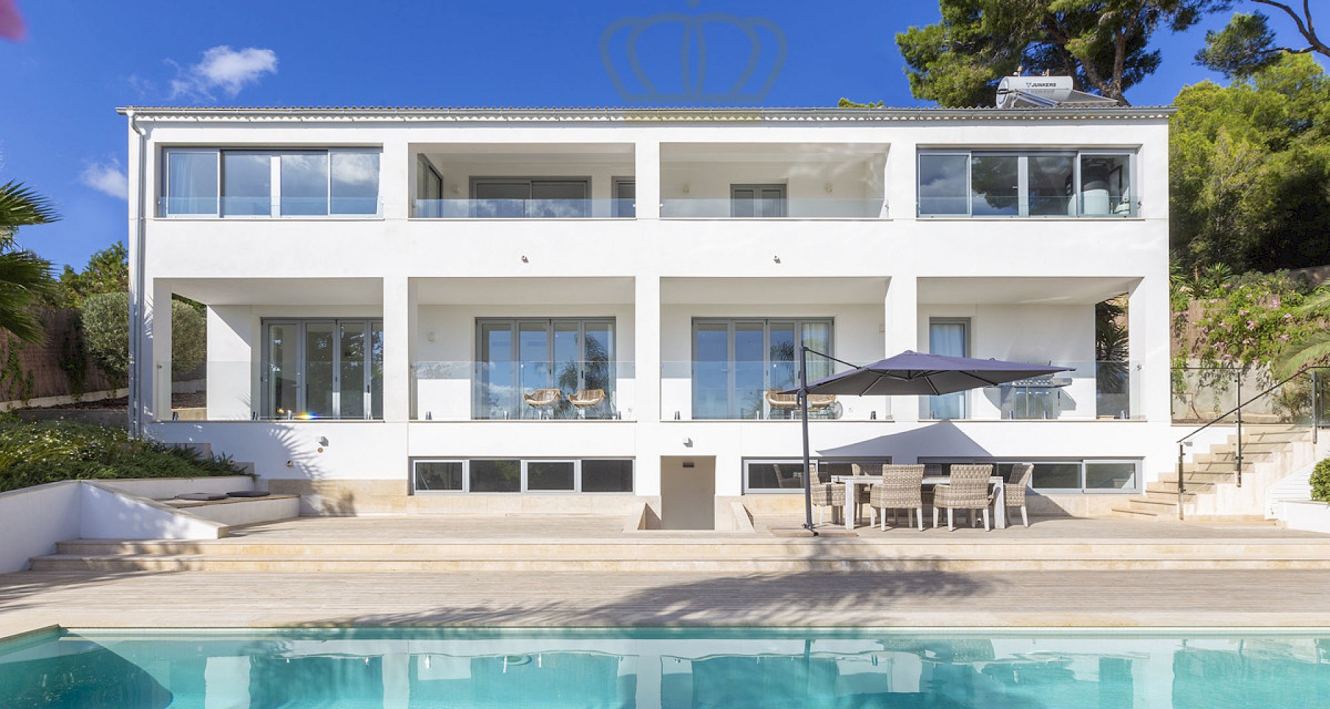KROHN & LUEDEMANN Moderna villa familiar en Costa den Blanes con vistas al mar Villa Costa Den Blanes