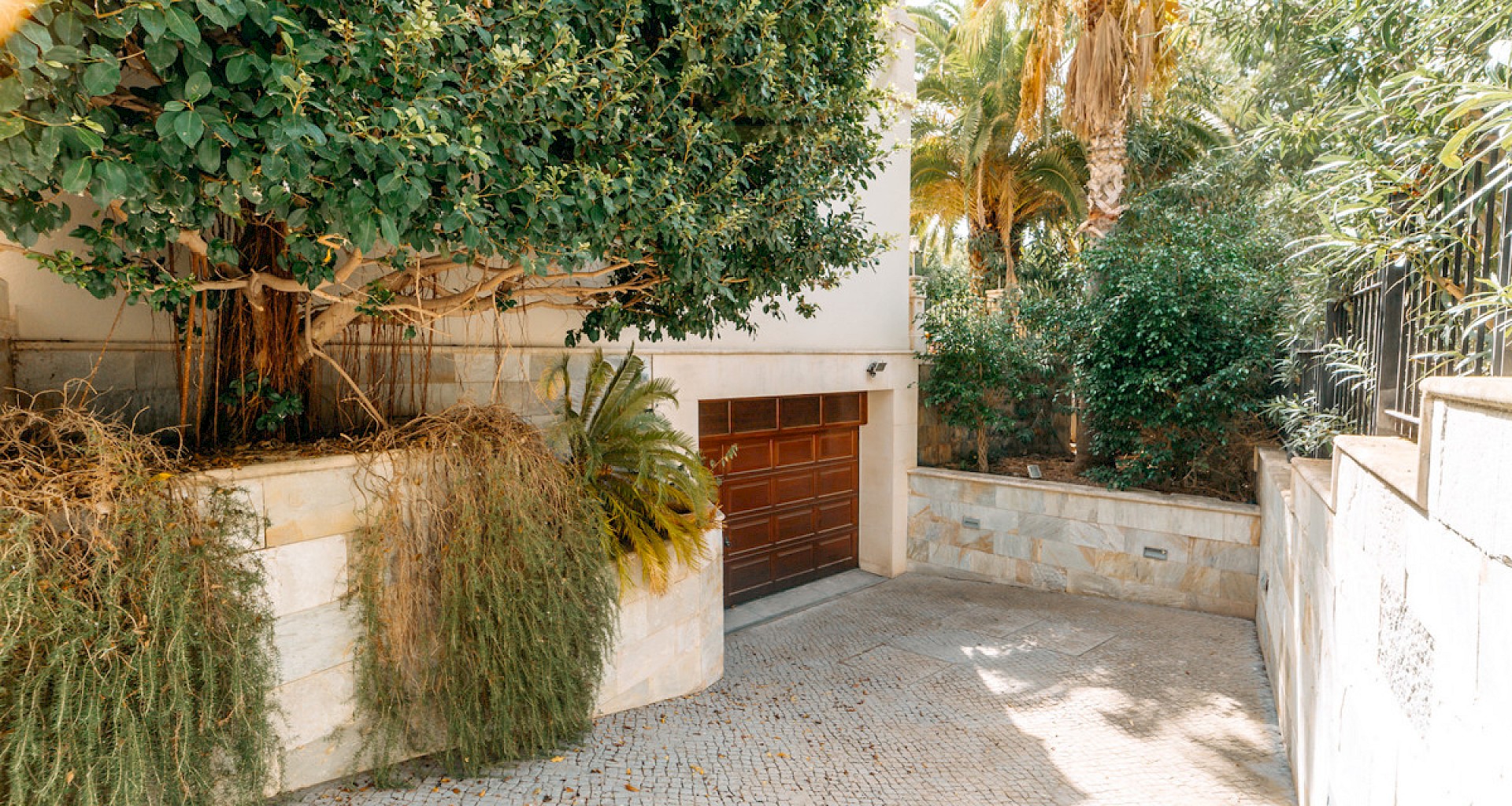 KROHN & LUEDEMANN Mediterranes Anwesen in ruhiger Lage in Costa de la Calma 