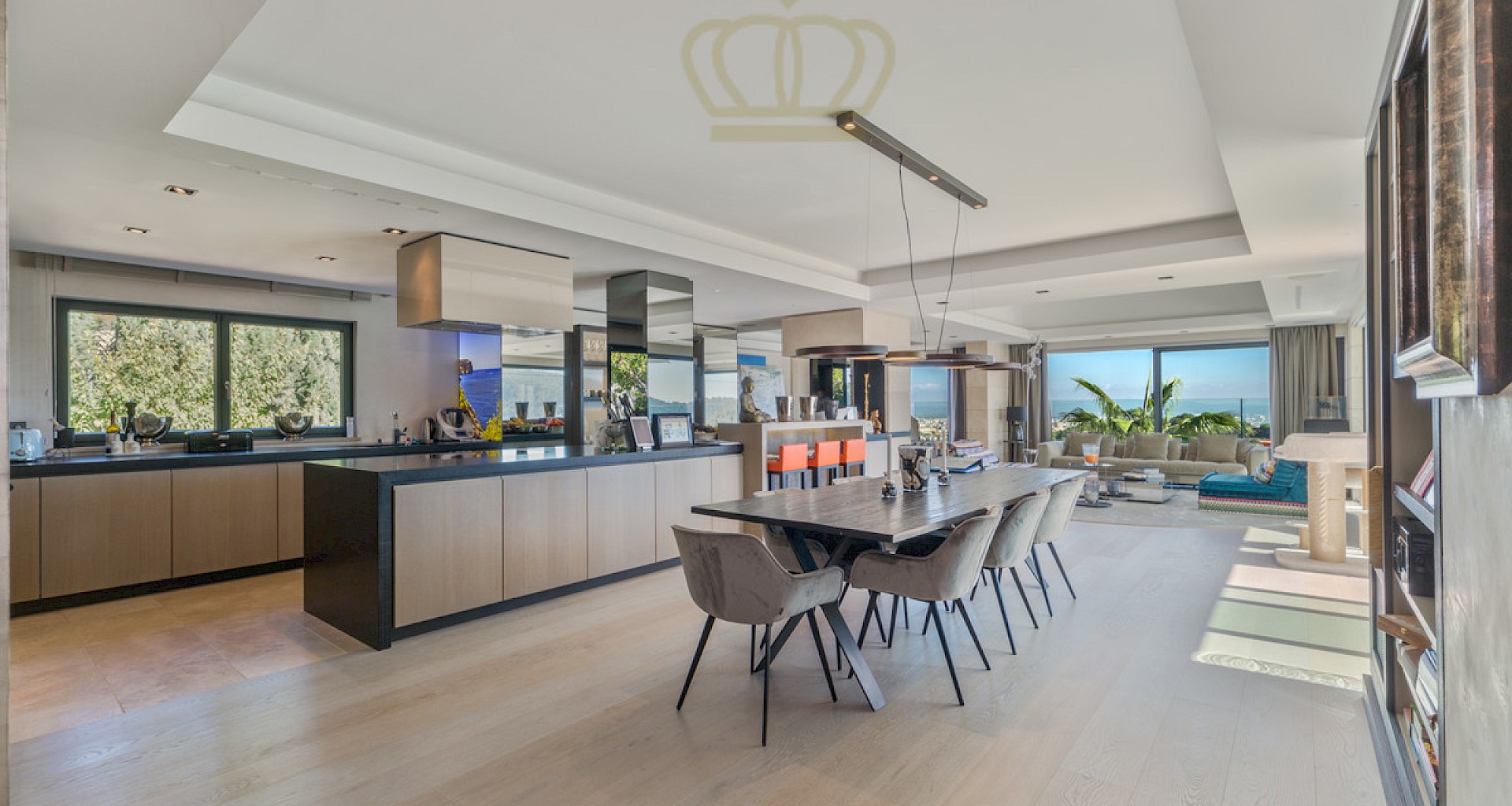 KROHN & LUEDEMANN Son Vida Designer villa with fantastic views over Palma and the sea 