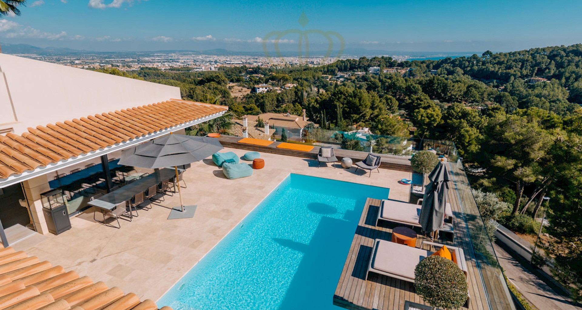 KROHN & LUEDEMANN Son Vida Designer villa with fantastic views over Palma and the sea 