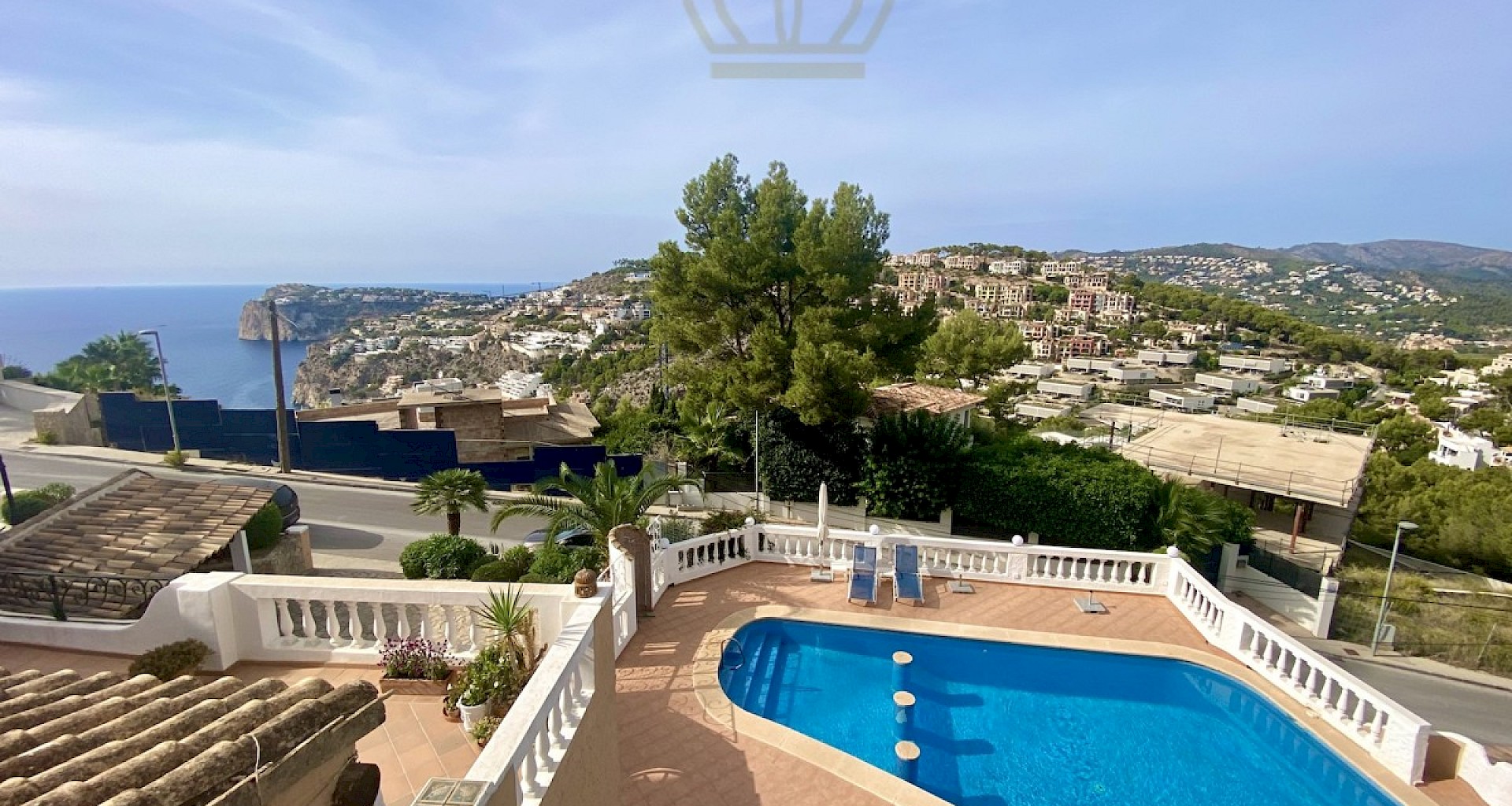 KROHN & LUEDEMANN Precioso apartamento mediterráneo en Port Andratx con vistas parciales al mar Wohnung Port Andratx mit Meerblick