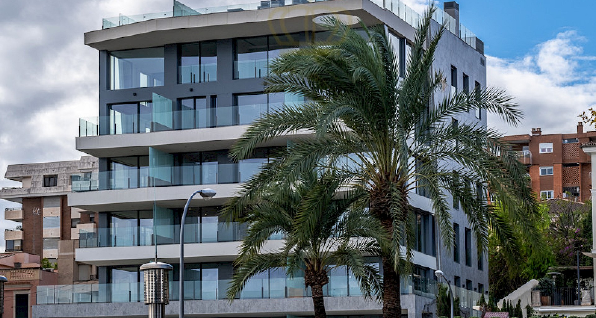 KROHN & LUEDEMANN Exclusivo ático de nueva construcción en Palma en el Paseo con piscina y vistas al puerto Palma Luxus Penthaus am Hafen  Lofts facade-