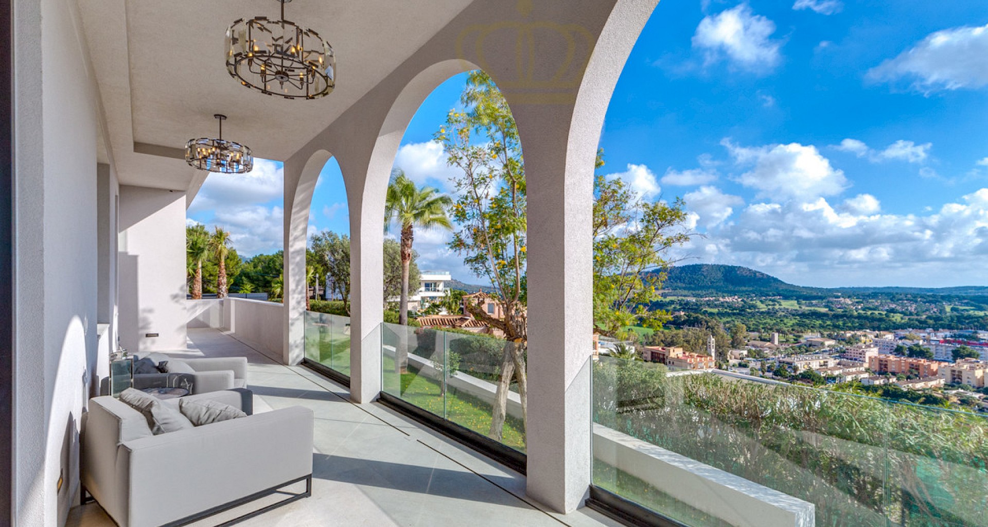 KROHN & LUEDEMANN Excepcional villa en Santa Ponsa con vistas panorámicas al mar en venta Luxus Villa in Santa Ponsa 09
