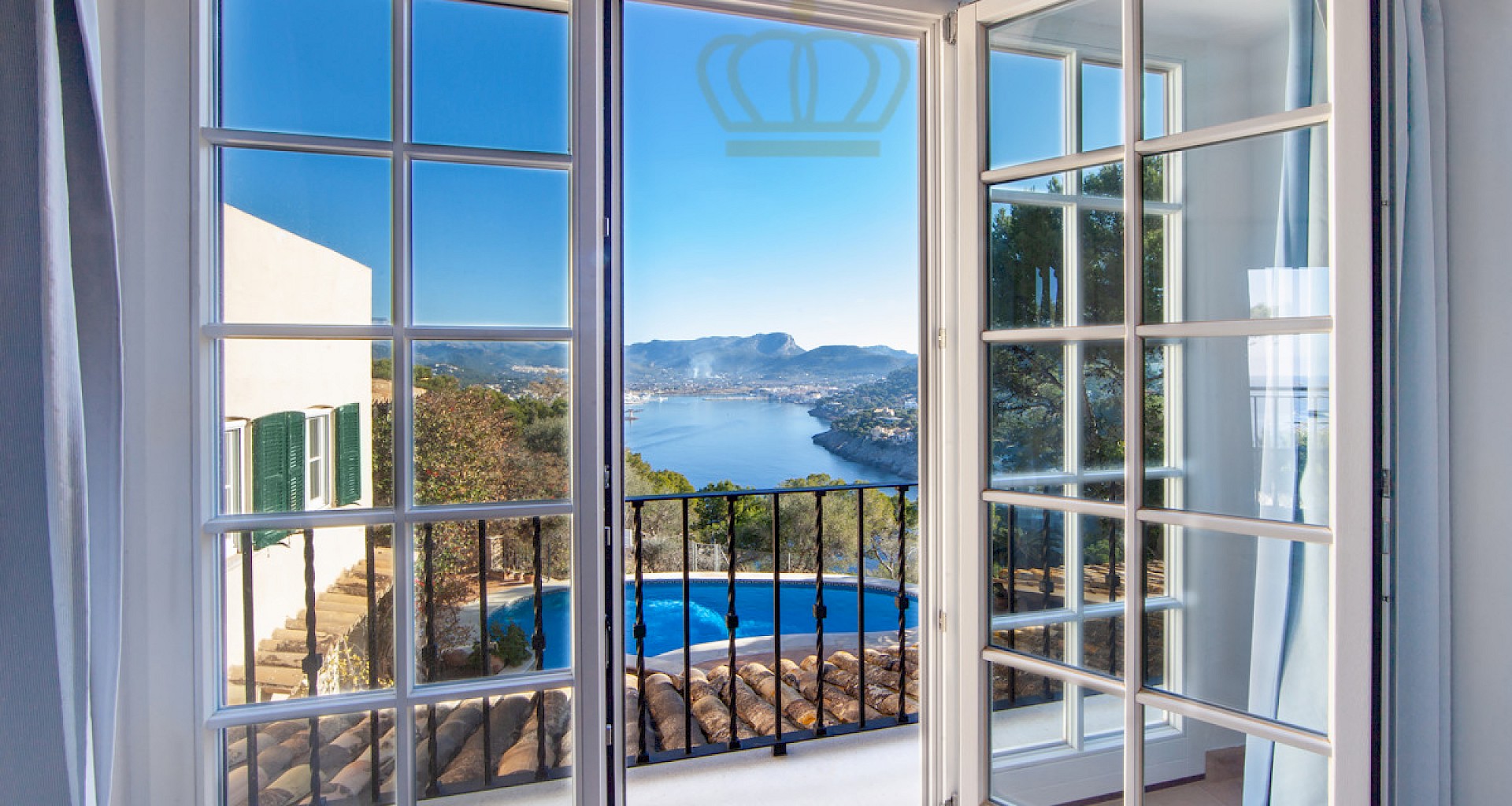 KROHN & LUEDEMANN Mediterrane Villa in Port Andratx mit Panoramablick 