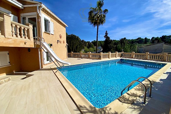Mediterranes Haus mit Pool in Costa de la Calma