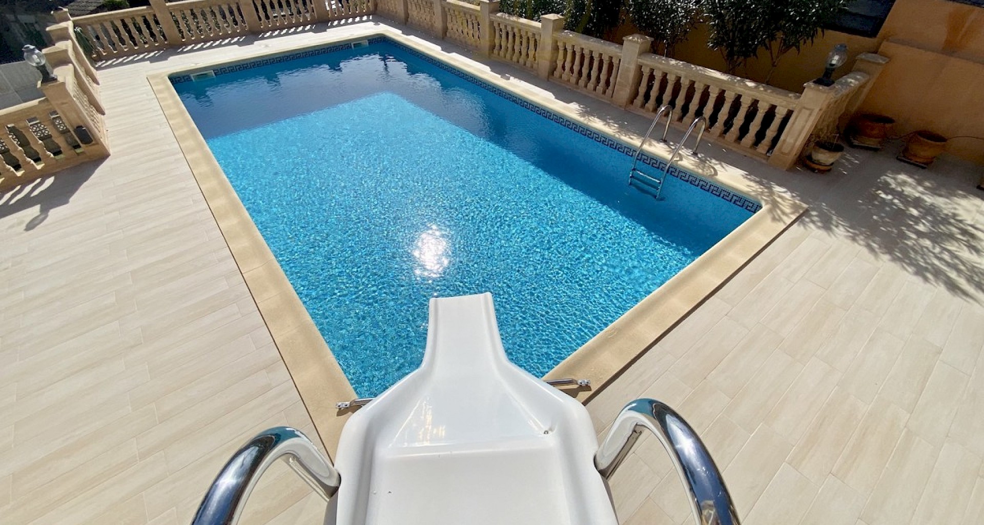 KROHN & LUEDEMANN Mediterranes Haus mit Pool in Costa de la Calma 
