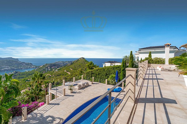 Elegante Villa mit Traumblick über Port Andratx und das Mittelmeer