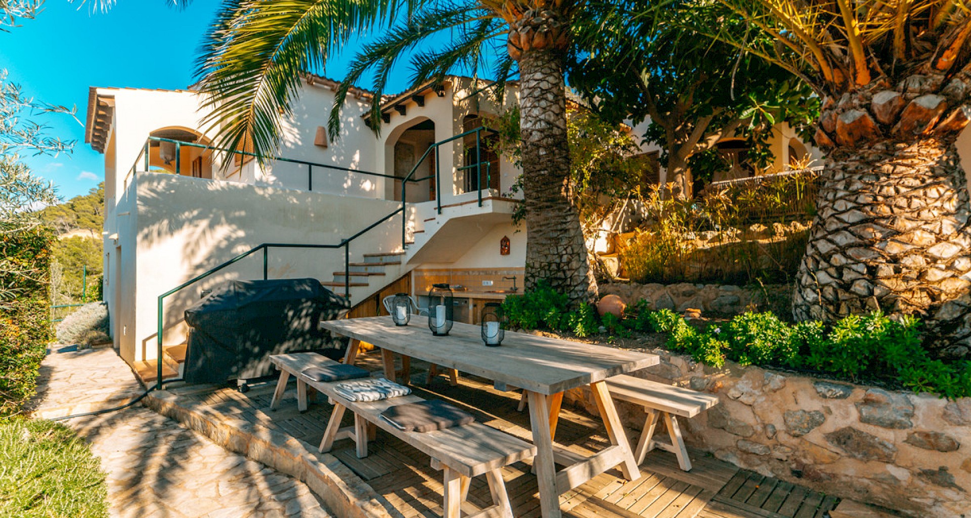 KROHN & LUEDEMANN Villa méditerranéenne à louer à Puerto de Andratx avec vue sur Cala Llamp 