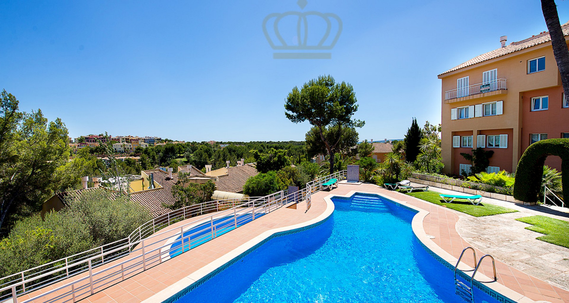 KROHN & LUEDEMANN Cosy apartment at the Bendinat golf course in Southwest Majorca 