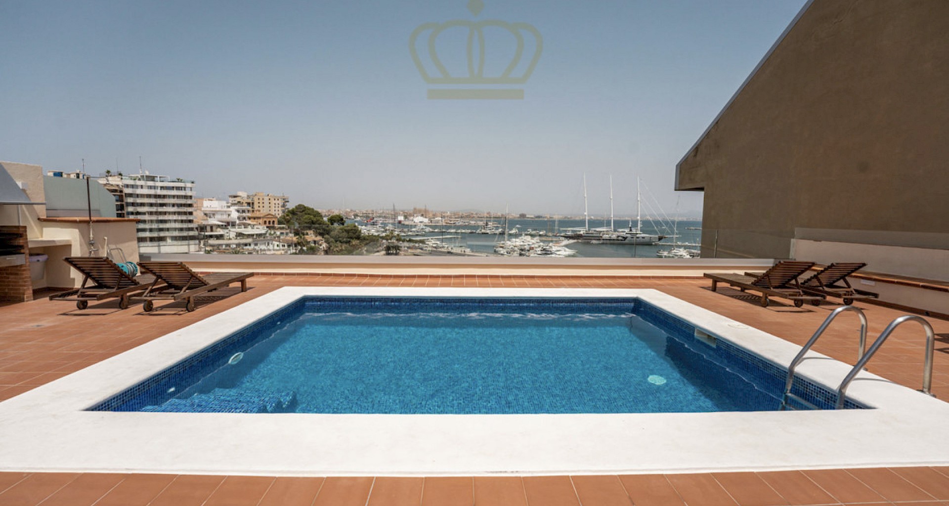KROHN & LUEDEMANN Grußzügiges Apartment mit tollem Blick über den Hafen von Palma 