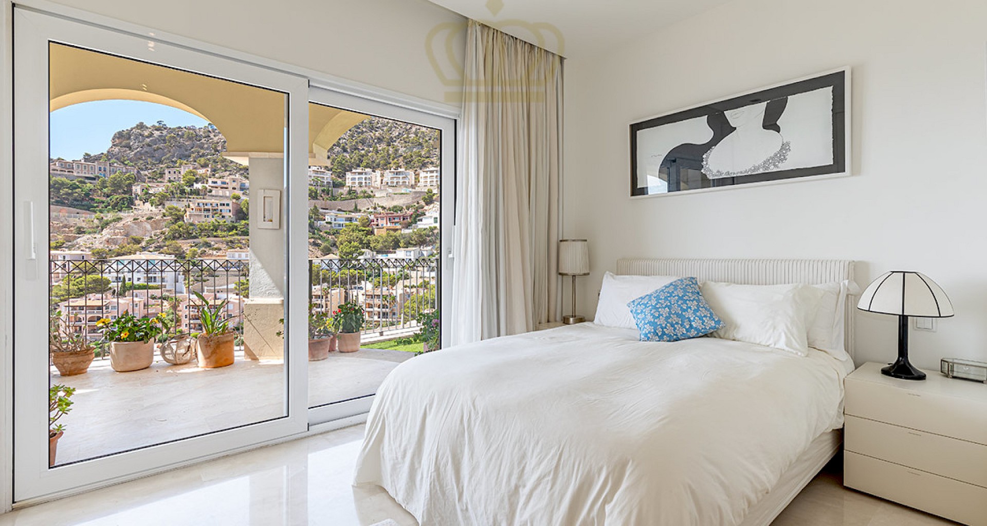 KROHN & LUEDEMANN Atractivo piso con jardín en Port Andratx con estupendas vistas al mar Schlafzimmer mit Bad en Suite