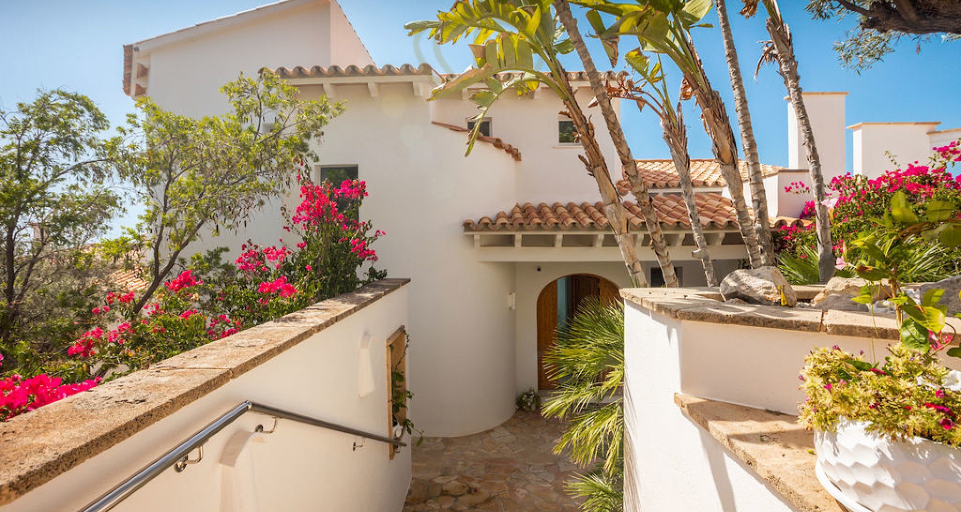 KROHN & LUEDEMANN Villa de lujo con impresionantes vistas al mar en Port Andratx - La Mola Mediterraner Eingang