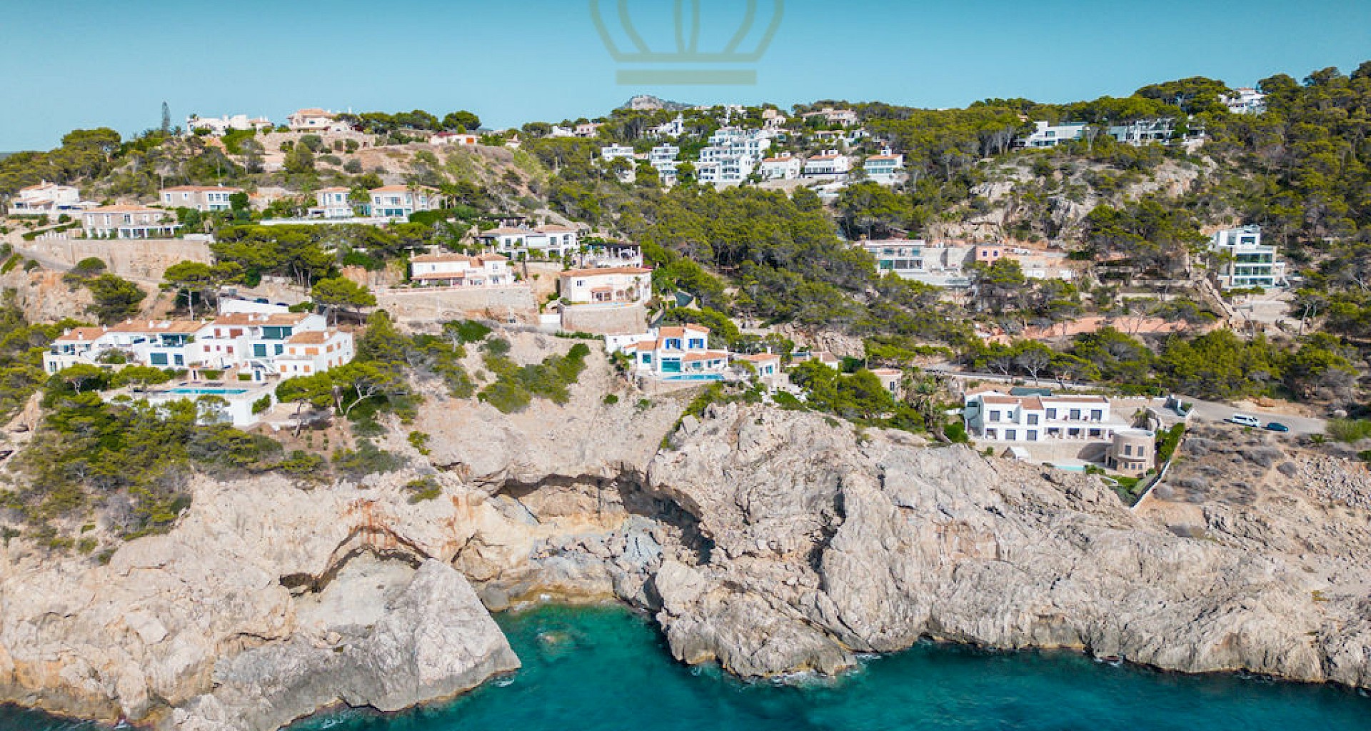 KROHN & LUEDEMANN Mediterrane Luxus Villa mit atemberaubendem Meerblick in Port Andratx - La Mola 