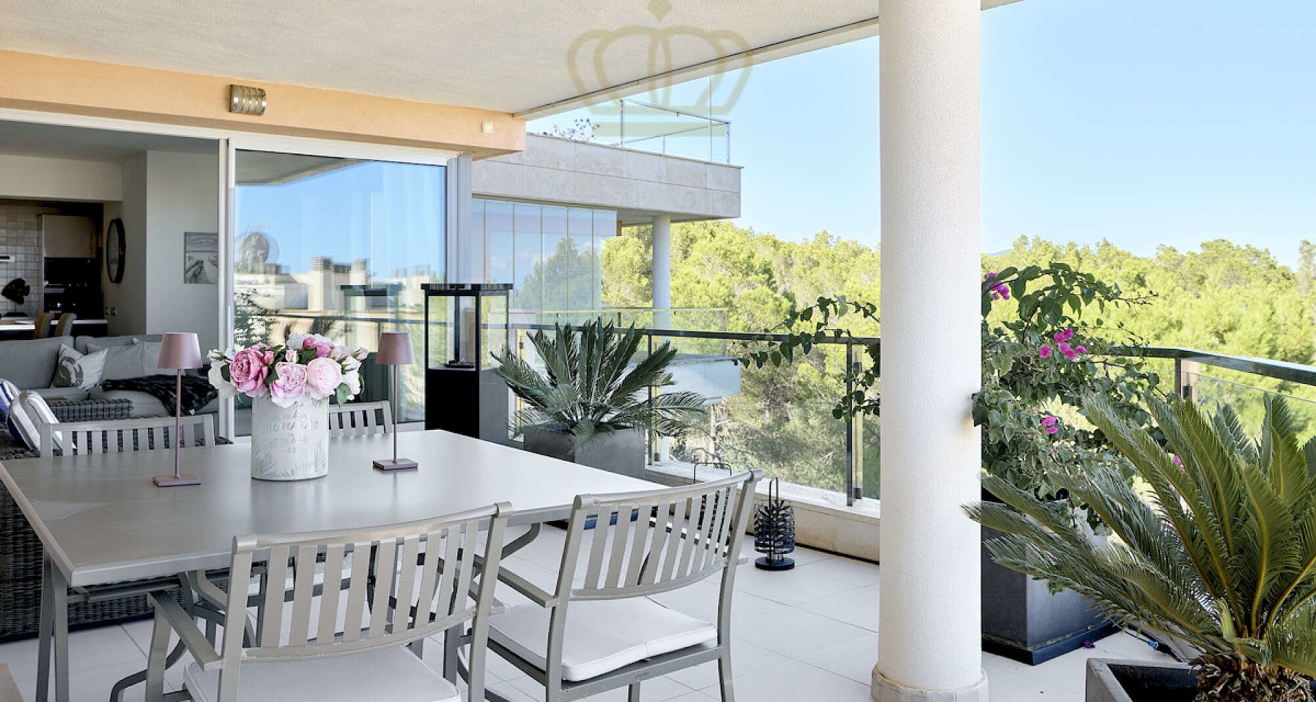 KROHN & LUEDEMANN Beautiful penthouse with sea views in upscale complex in Sol de Mallorca 