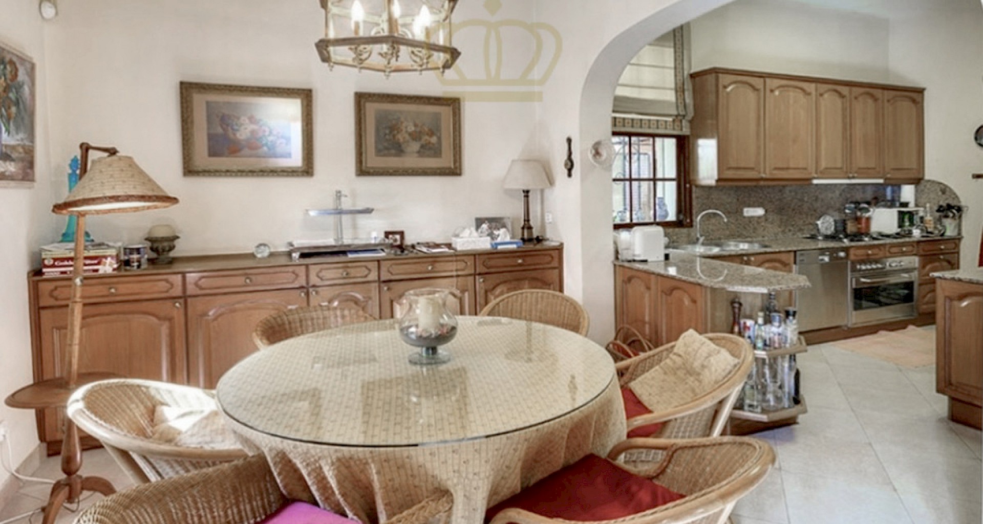 KROHN & LUEDEMANN Classic villa in San Augustin as an investment property 