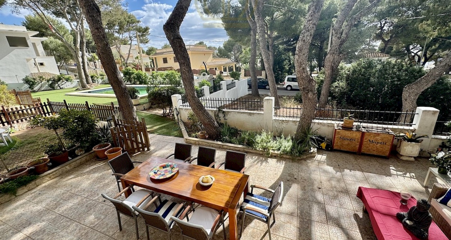 KROHN & LUEDEMANN Modernised Apartment in Santa Ponsa with large garden 